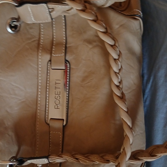 Rossetti Handbags - ✨️✨️✨️Rosetti leather handbag. 8x12--4 in deep